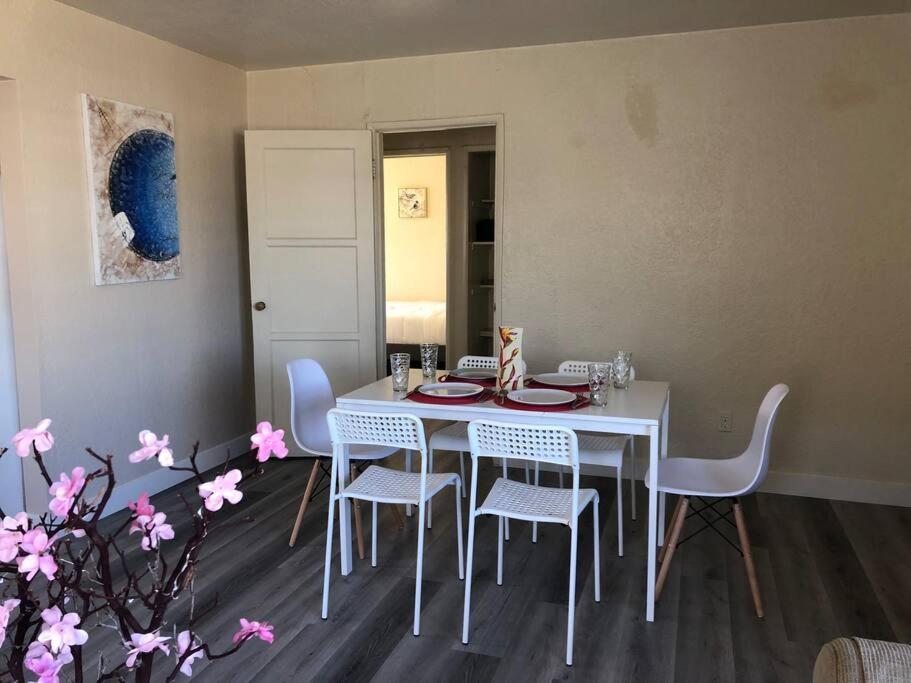 Entire Lovely 3-Bedroom Home W Yard, Parking تشولا فيستا، سان ديغو، كاليفورنيا المظهر الخارجي الصورة